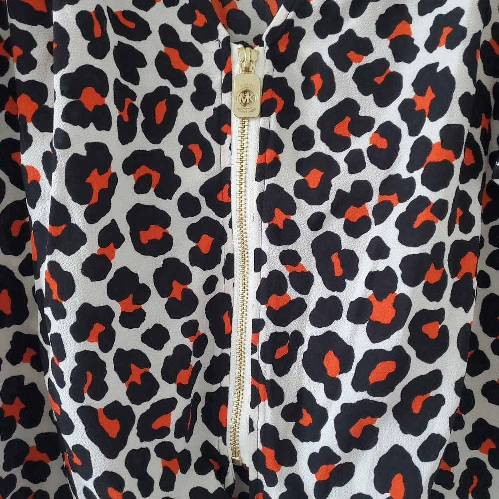 NWT Michael Kors Leopard Print Zip / Tie Blouse - Picture 2 of 8
